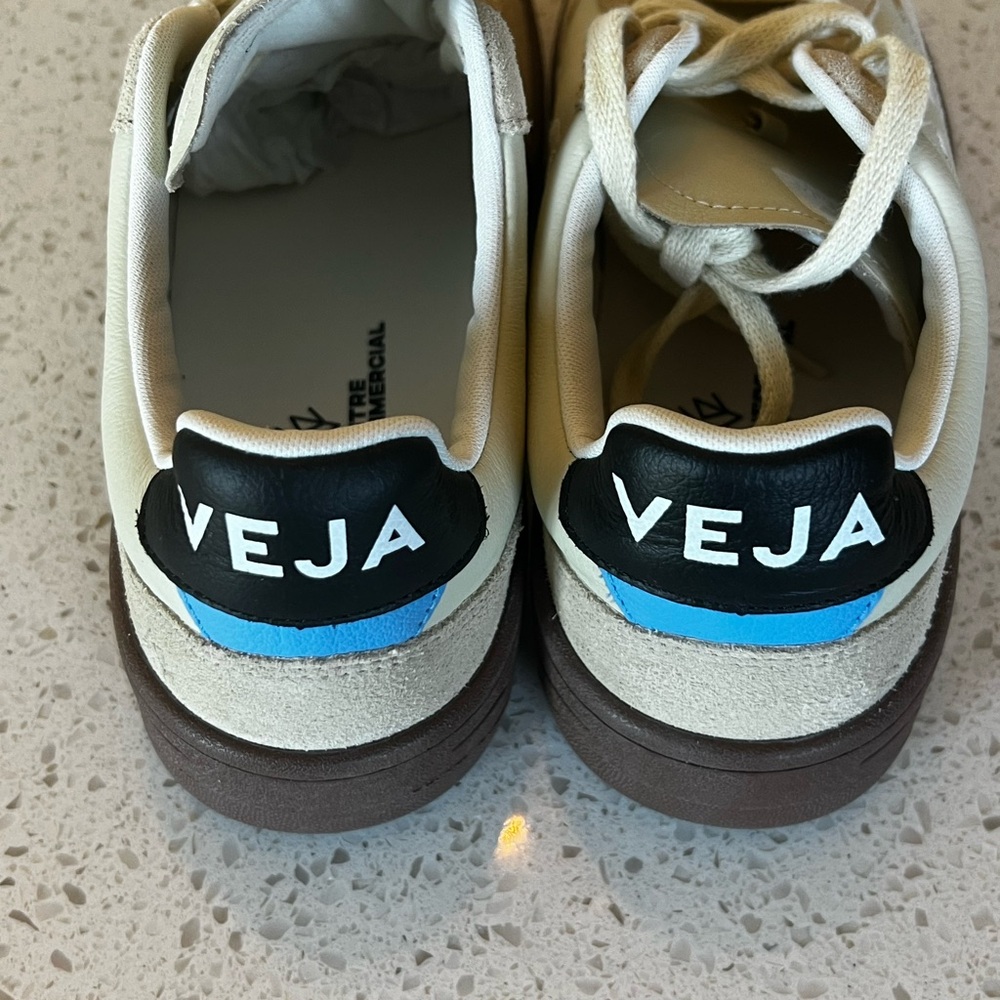 Veja x Centre Connection V-90 ZZ men’s sneaker.